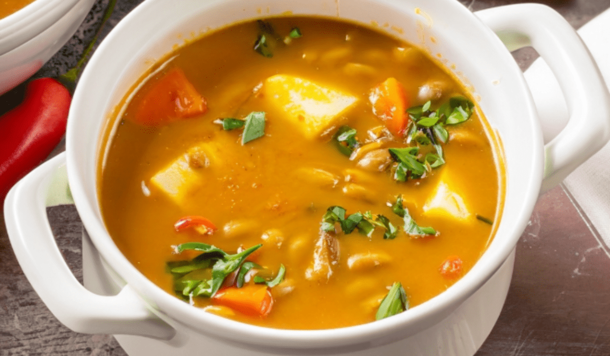 Spicy and Hearty Delight: Mulligatawny Soup to Warm Your Soul