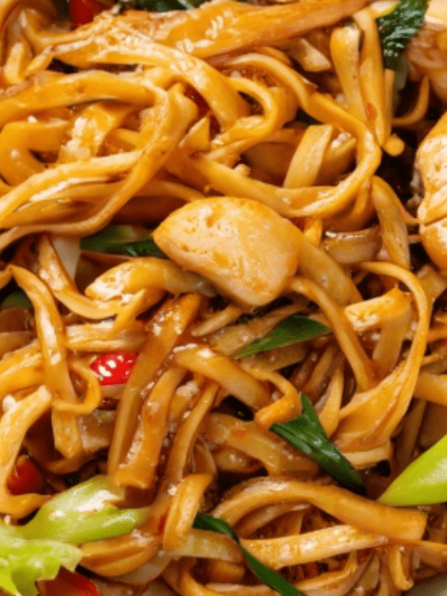 Shanghai Stir-Fried Noodles With Chicken: Savor the Flavor